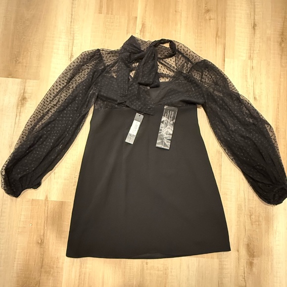 BCBGMAXAZRIA Blouson Sleeve Dress Size 10 (NWT) - Picture 7 of 7